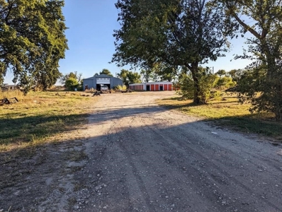 Online Auction, 8 Acres, Storage Units, Metal Shop, Halstead - image 6