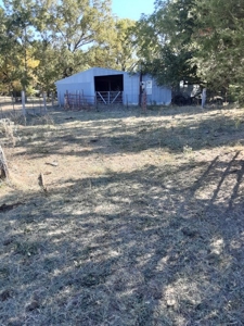 Farm House and Land For Sale in Cedar County Missouri - image 17