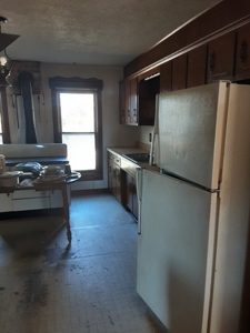 Farm House and Land For Sale in Cedar County Missouri - image 35