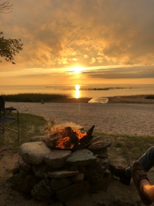 Log Home For Sale On Upper Red Lake, Waskish, Northern MN - image 1