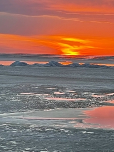 Log Home For Sale On Upper Red Lake, Waskish, Northern MN - image 11