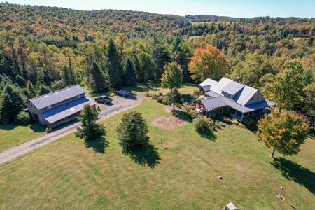 1.5 Story Home - 31 Acres - Located In Patrick County, Va - image 1