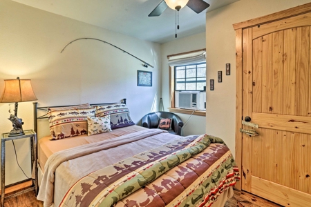 The Cabin at Three Waters - National Forest & Kiamichi River - image 18