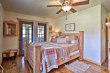 The Cabin at Three Waters - National Forest & Kiamichi River - image 14