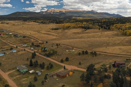 Beautifully Remodeled Colorado Mountain Home With Peak Views - image 36