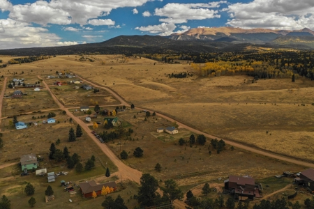 Beautifully Remodeled Colorado Mountain Home With Peak Views - image 31