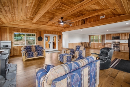 Beautifully Remodeled Colorado Mountain Home With Peak Views - image 21