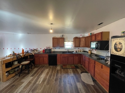 4-Br, 2-Ba With 3,350 Sq. Ft. - image 13