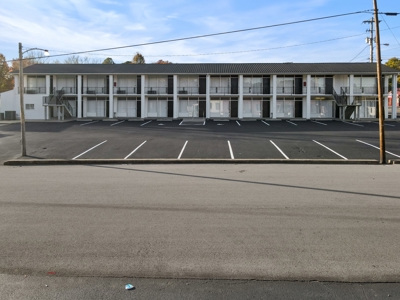 21 Unit Mixed Use Building For Sale in Kentucky - image 6