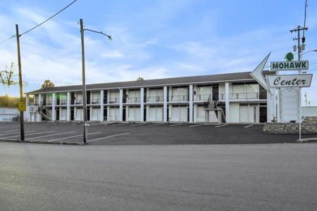 21 Unit Mixed Use Building For Sale in Kentucky - image 9