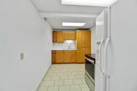21 Unit Mixed Use Building For Sale in Kentucky - image 12
