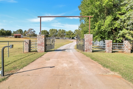 Equine Property For Sale In Elk City, Oklahoma - image 7