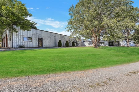 Equine Property For Sale In Elk City, Oklahoma - image 9
