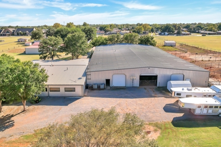 Equine Property For Sale In Elk City, Oklahoma - image 4