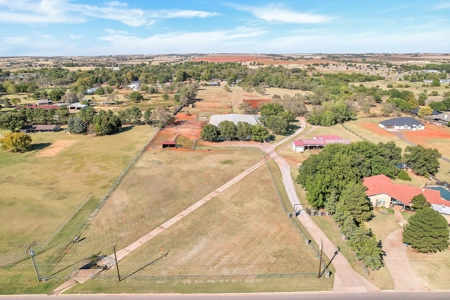 Equine Property For Sale In Elk City, Oklahoma - image 3