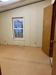 Mobile Home with Acreage in Cumberland County, KY - image 34