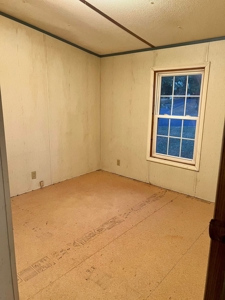 Mobile Home with Acreage in Cumberland County, KY - image 31
