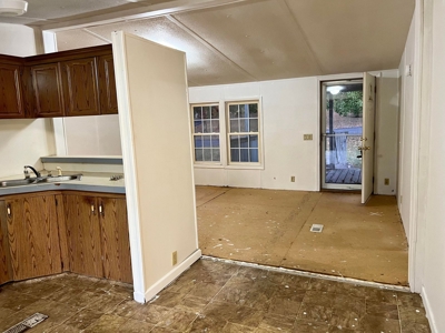Mobile Home with Acreage in Cumberland County, KY - image 13