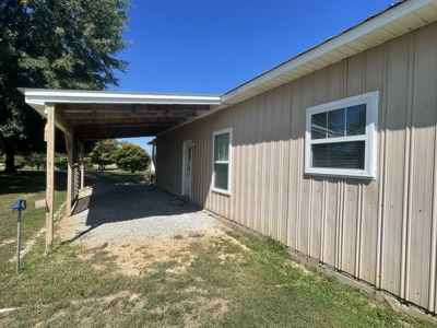 Country Home and Acreage For Sale in Lawrenceburg Tn - image 14