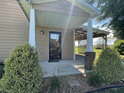 Country Home and Acreage For Sale in Lawrenceburg Tn - image 41