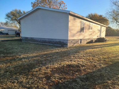 Home For Sale Stockton Missouri - image 4