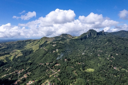 22 Hectares and 2667m2 Lot for sale in Altos Del Maria - image 3
