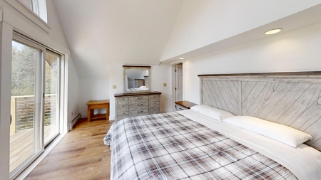 5-Bedroom Contemporary with Acreage - image 38