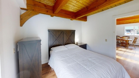 5-Bedroom Contemporary with Acreage - image 29