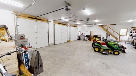 5-Bedroom Contemporary with Acreage - image 47