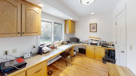 5-Bedroom Contemporary with Acreage - image 35