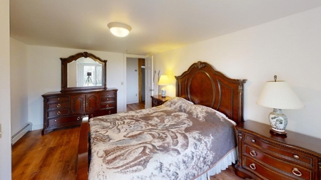 5-Bedroom Contemporary with Acreage - image 45