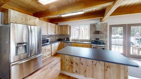 5-Bedroom Contemporary with Acreage - image 17