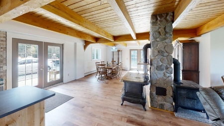 5-Bedroom Contemporary with Acreage - image 20