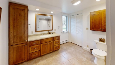 5-Bedroom Contemporary with Acreage - image 31