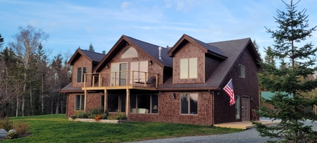 5-Bedroom Contemporary with Acreage - image 3