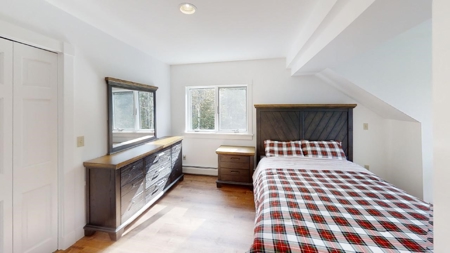 5-Bedroom Contemporary with Acreage - image 40