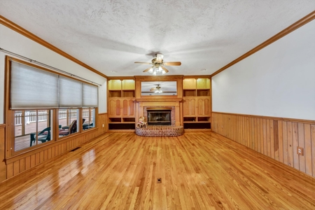 Large Family Home for Sale in Roanoke VA - image 20
