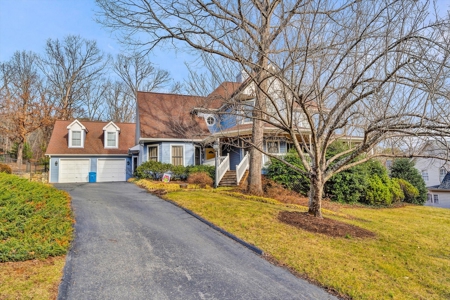Large Family Home for Sale in Roanoke VA - image 2