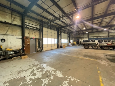 Commercial building & 9.5 acres for sale at Morgantown Ky. - image 8