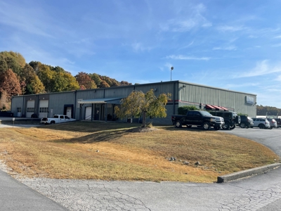 Commercial building & 9.5 acres for sale at Morgantown Ky. - image 1