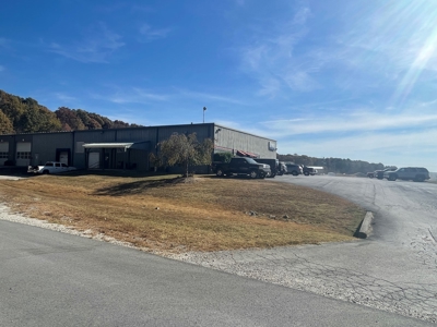 Commercial building & 9.5 acres for sale at Morgantown Ky. - image 46