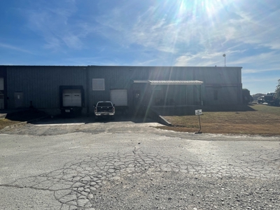Commercial building & 9.5 acres for sale at Morgantown Ky. - image 45