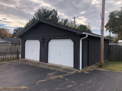 Home for sale in Owensboro, Ky 2 Bed 2 Baths Full Basement - image 2