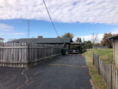 Home for sale in Owensboro, Ky 2 Bed 2 Baths Full Basement - image 4