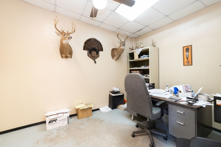 Tool & Die Industrial Operation Business Building For Sale - image 26