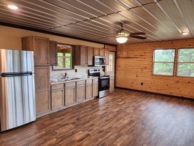 Lake View Cabin & 5.5 Acres – Sardis Lake - image 5