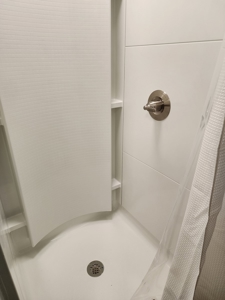 Lake View Cabin & 5.5 Acres – Sardis Lake - image 7