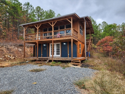 Lake View Cabin & 5.5 Acres – Sardis Lake - image 1