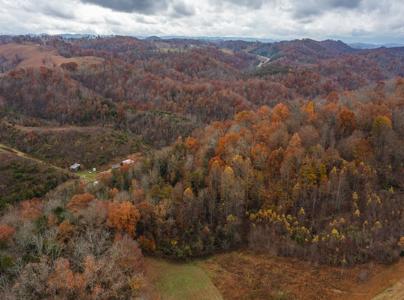 Log Home w Unrestricted Acreage for Sale Hancock County TN - image 16