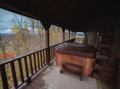 Log Home w Unrestricted Acreage for Sale Hancock County TN - image 9